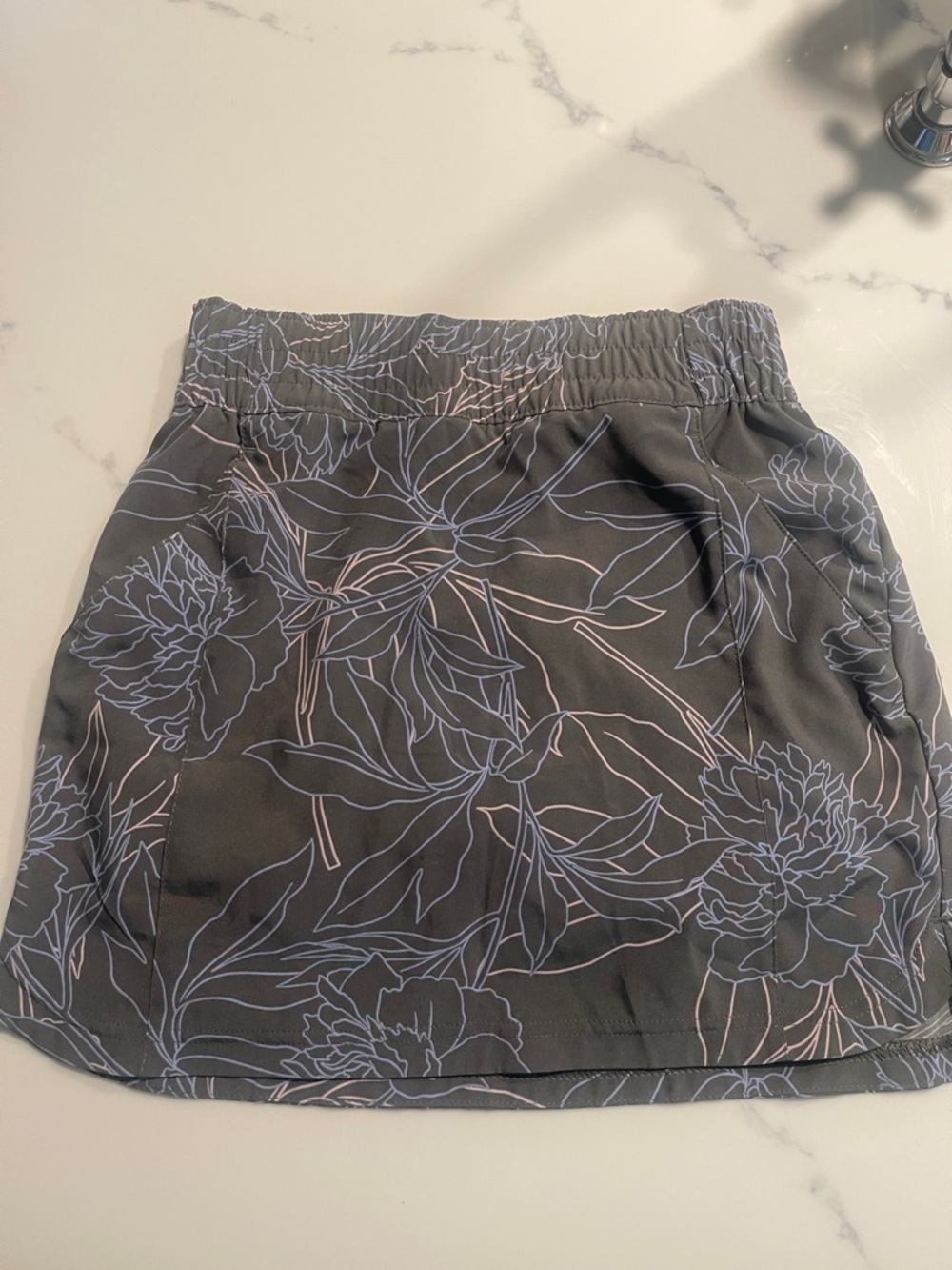 Columbia Gray Floral-Outline Mini Skirt